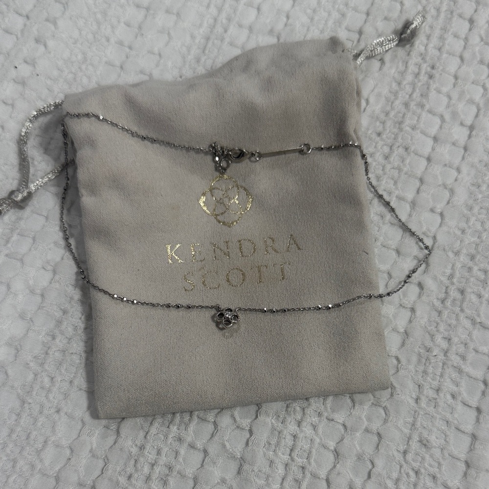 Kendra Scott Silver flower necklace